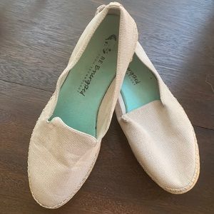 Dr Scholls Be Energized light beige shoes